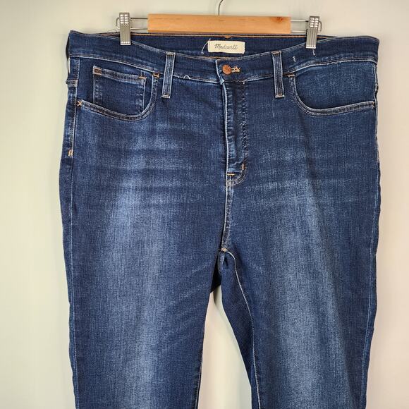 Madewell 9" Mid-Rise Skinny Jeans in Campton Wash Size 34 Dark Wash Denim - Picture 3 of 9